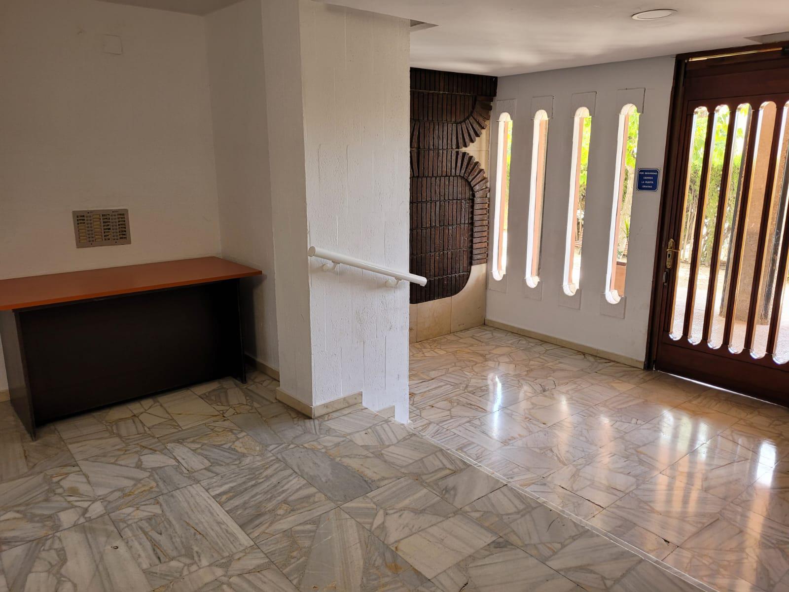 Imagen 5 Apartamento en venta en Alicante/alacant / Avda. de Denia, junto colegio, hospitales, c. c...