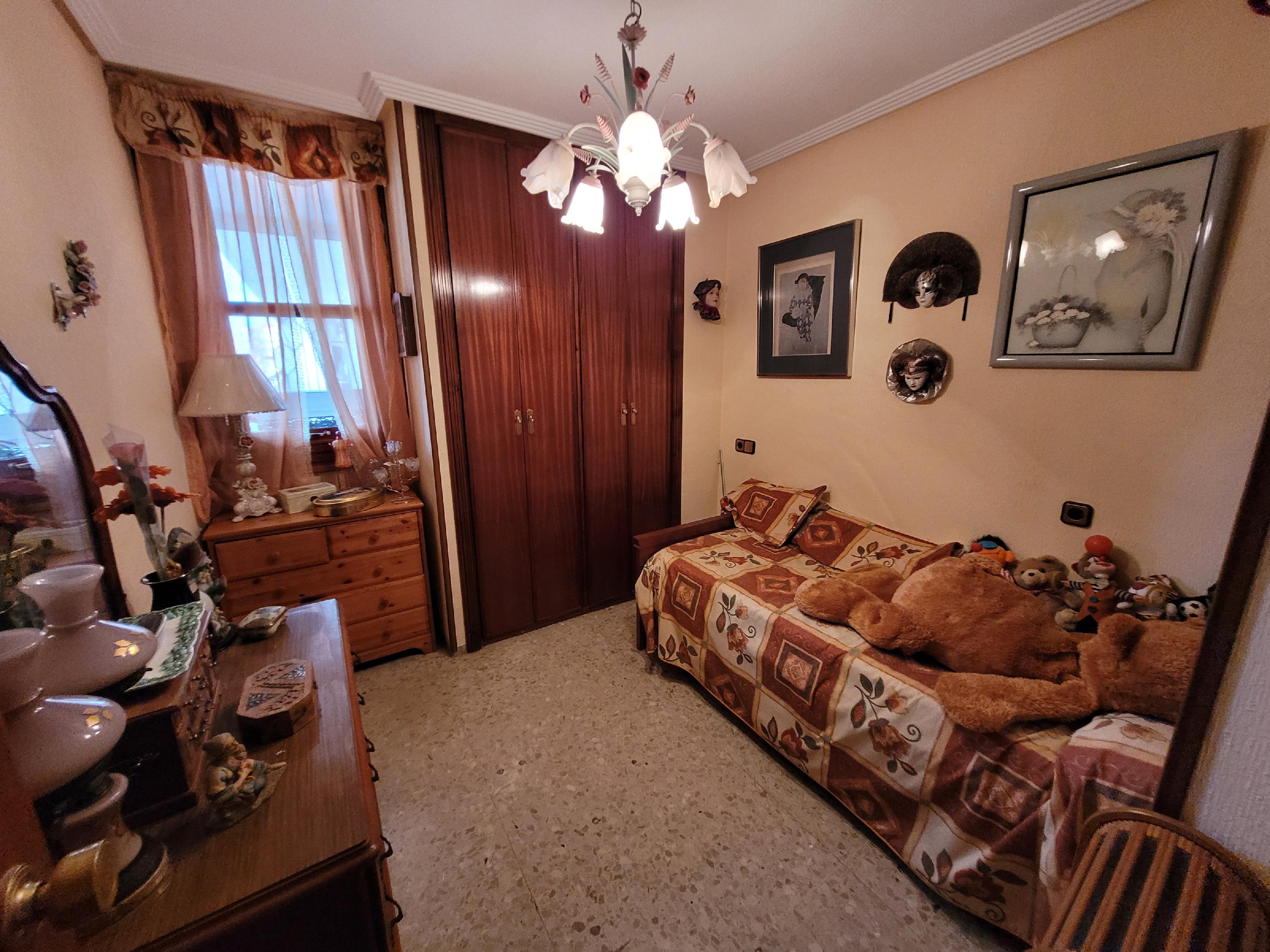 Imagen 15 Apartamento en venta en Alicante/alacant / Avda. de Denia, junto colegio, hospitales, c. c...