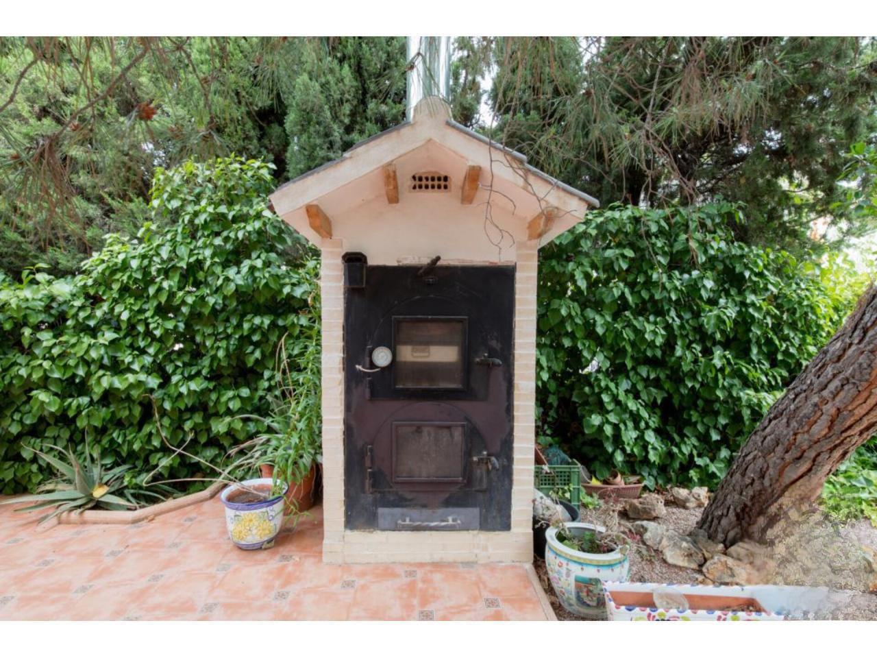 Imagen 5 Casa Rústica en venta en Petrer / Urbanización Loma Badá cerca de la barrera