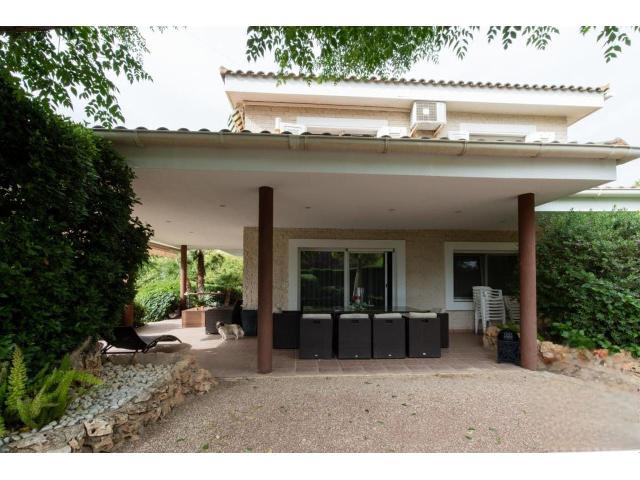 Imagen 10 Inmueble 268000 - Casa Rústica en venta en Petrer / Urbanización Loma Badá cerca de la barrera