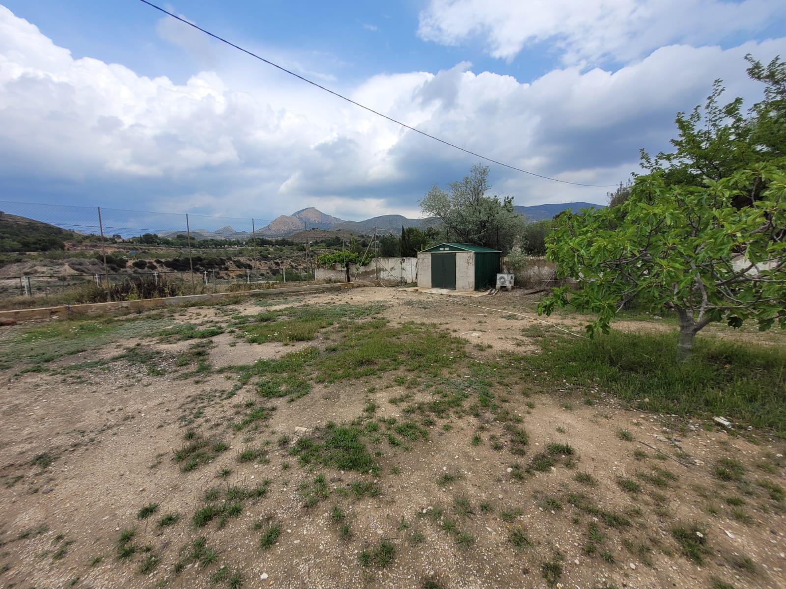 Imagen 5 Casa Rústica en venta en Petrer / Partida Reventó-Loma Badá