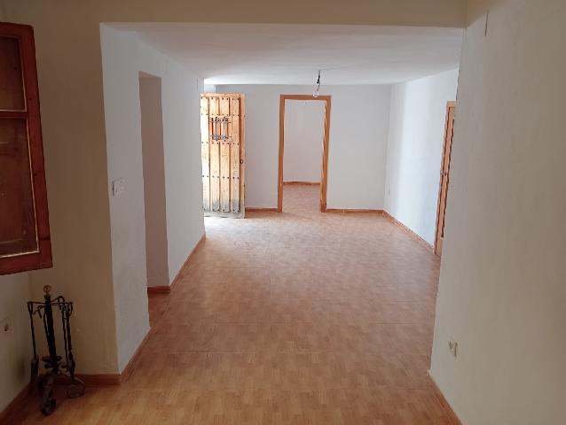 Imagen 5 Inmueble 276541 - Casa Adosada en venta en Higueruela / Junto a Plaza Mayor