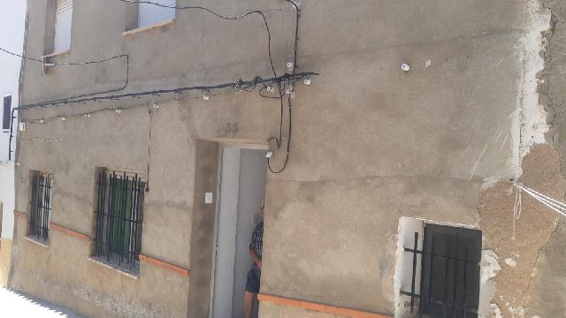 Imagen 1 Inmueble 276669 - Casa Adosada en venta en Higueruela / Cerca de la Iglesia y del antiguo Ayuntamiento