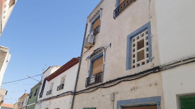 Imagen 1 Inmueble 277029 - Casa Adosada en venta en Fuente-álamo / A 2 calles del Ayuntamiento