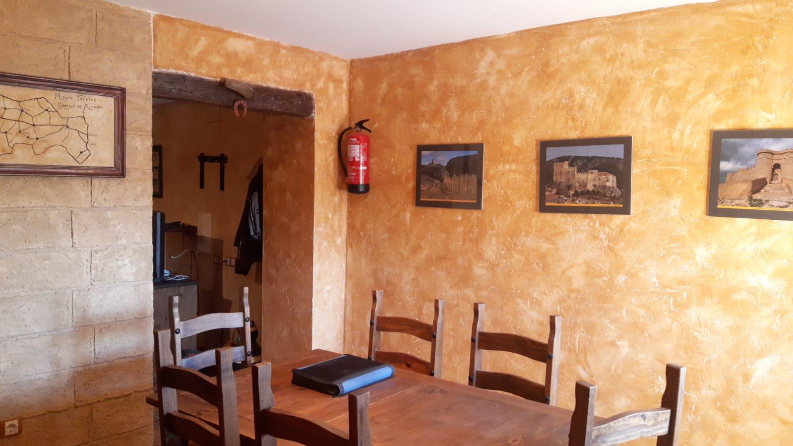 Imagen 9 Casa Adosada en venta en Corral-rubio / A pocos metros del Lavadero de San Antonio