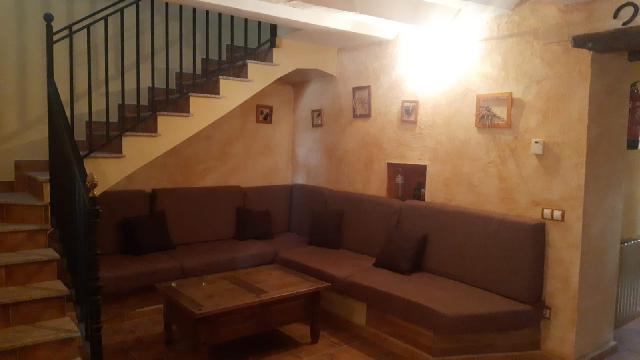 Imagen 11 Inmueble 277176 - Casa Adosada en venta en Corral-rubio / A pocos metros del Lavadero de San Antonio