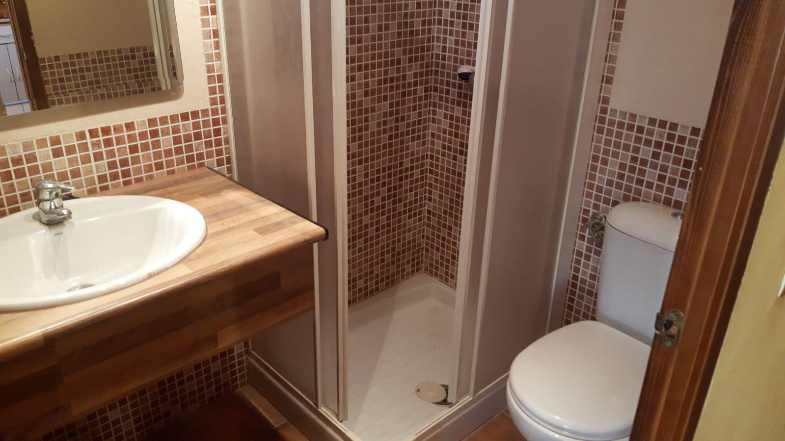 Imagen 30 Casa Adosada en venta en Corral-rubio / A pocos metros del Lavadero de San Antonio