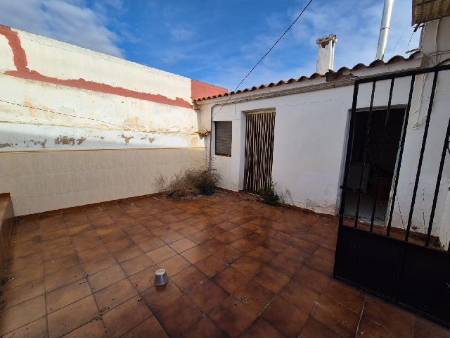 Imagen 2 Inmueble 277306 - Casa Adosada en venta en Fuente-álamo / A pocos metros del molino de viento