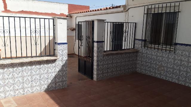 Imagen 3 Inmueble 277306 - Casa Adosada en venta en Fuente-álamo / A pocos metros del molino de viento