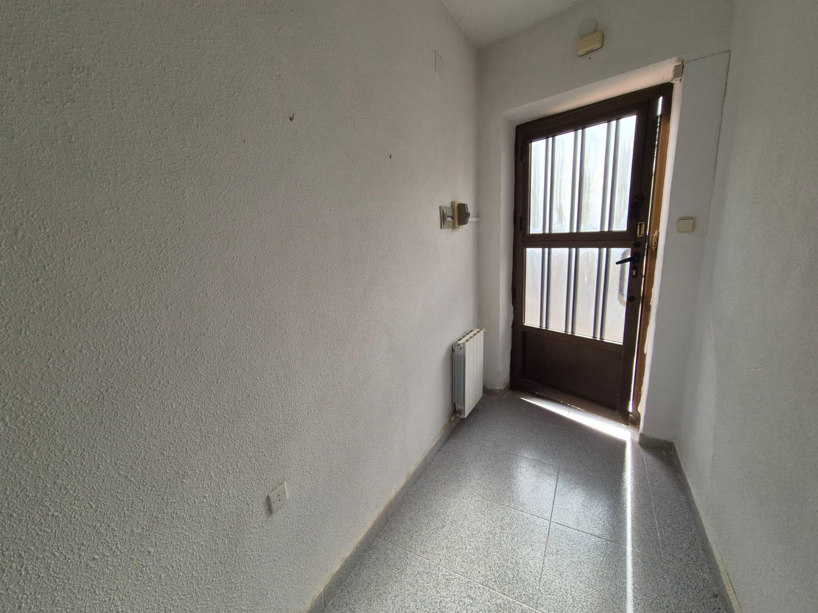 Imagen 10 Casa Adosada en venta en Fuente-álamo / A pocos metros del molino de viento