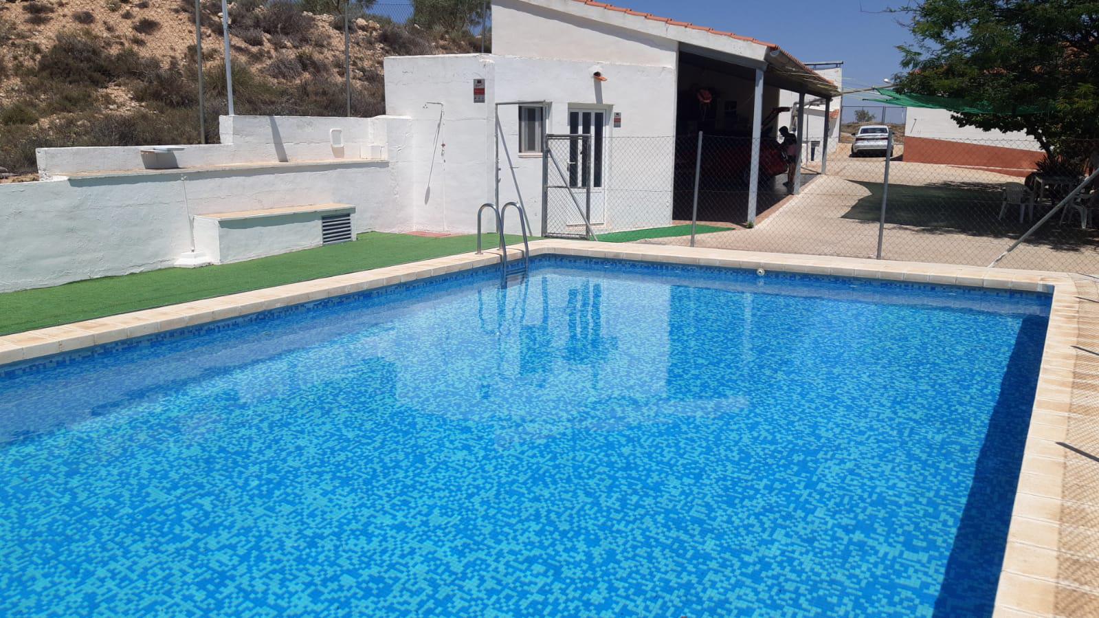 Imagen 11 Casa Aislada en venta en Montealegre Del Castillo / Zona Consultorio. Carretera Montealegr...