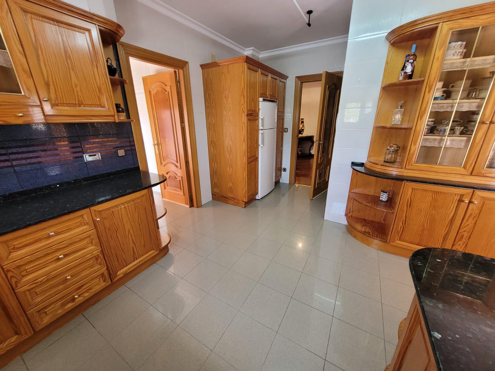 Imagen 16 Casa Aislada en venta en Caudete / Avenida Las Jornetas