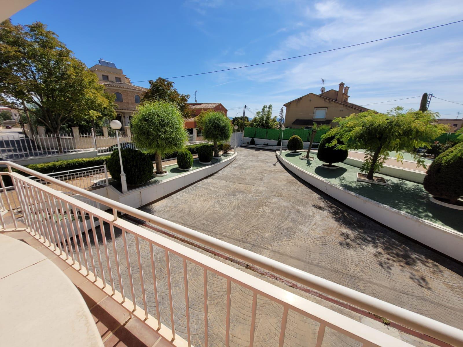 Imagen 5 Casa Aislada en venta en Caudete / Avenida Las Jornetas