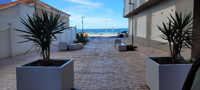 Imagen 4 Inmueble 282336 - Apto. Playa en venta en Torrevieja / A 50 metros del paseo de la Playa de los Locos
