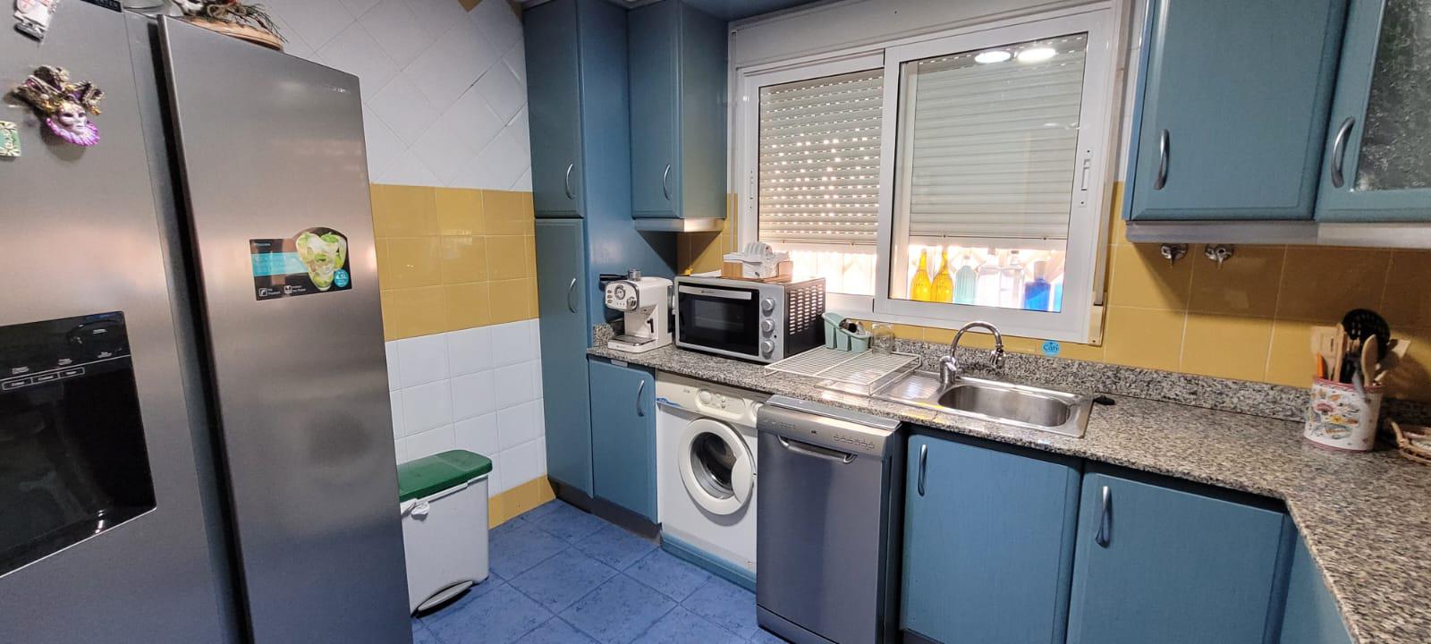 Imagen 14 Apto. Playa en venta en Torrevieja / A 50 metros del paseo de la Playa de los Locos