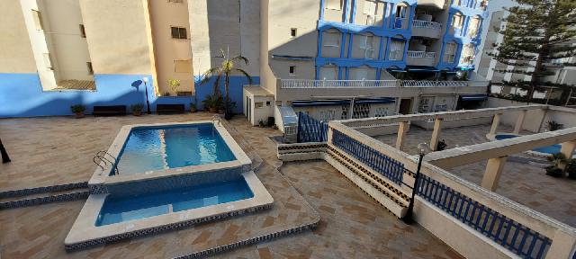 Imagen 1 Inmueble 282336 - Apto. Playa en venta en Torrevieja / A 50 metros del paseo de la Playa de los Locos
