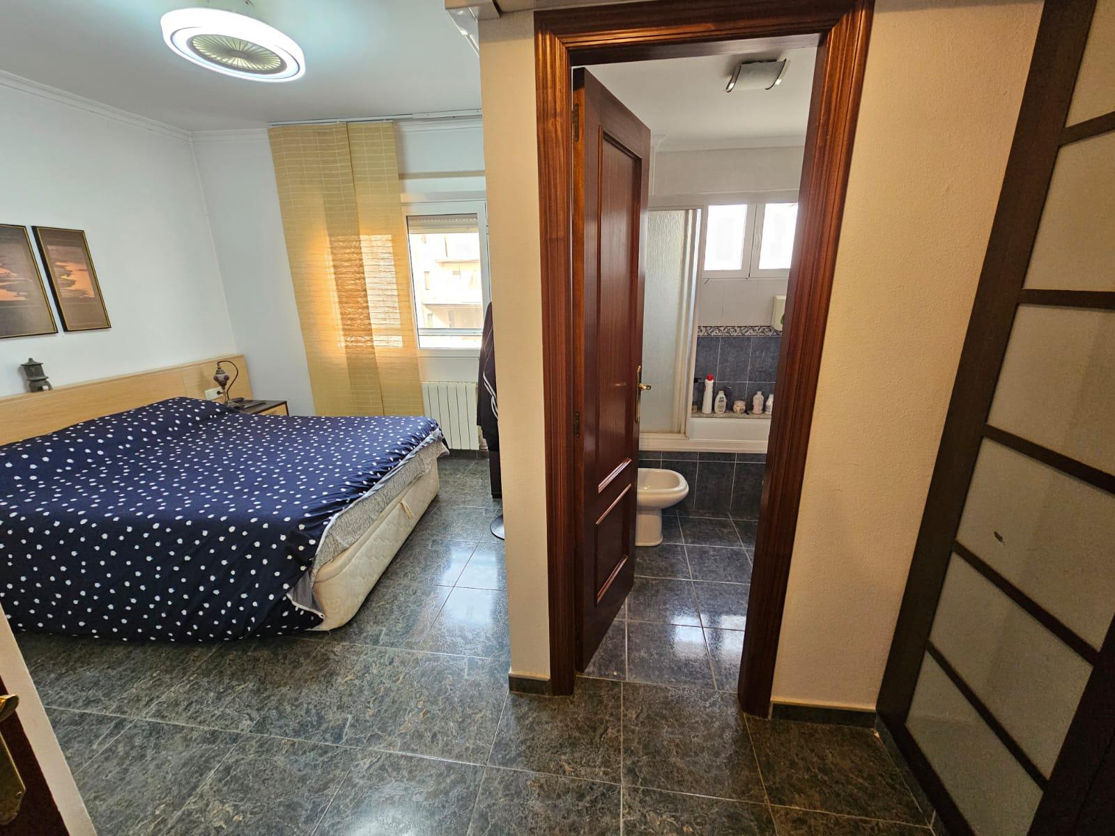 Imagen 15 Casa Adosada en venta en Monóvar/monòver / Adosado en venta en la zona Centro de Salud de ...