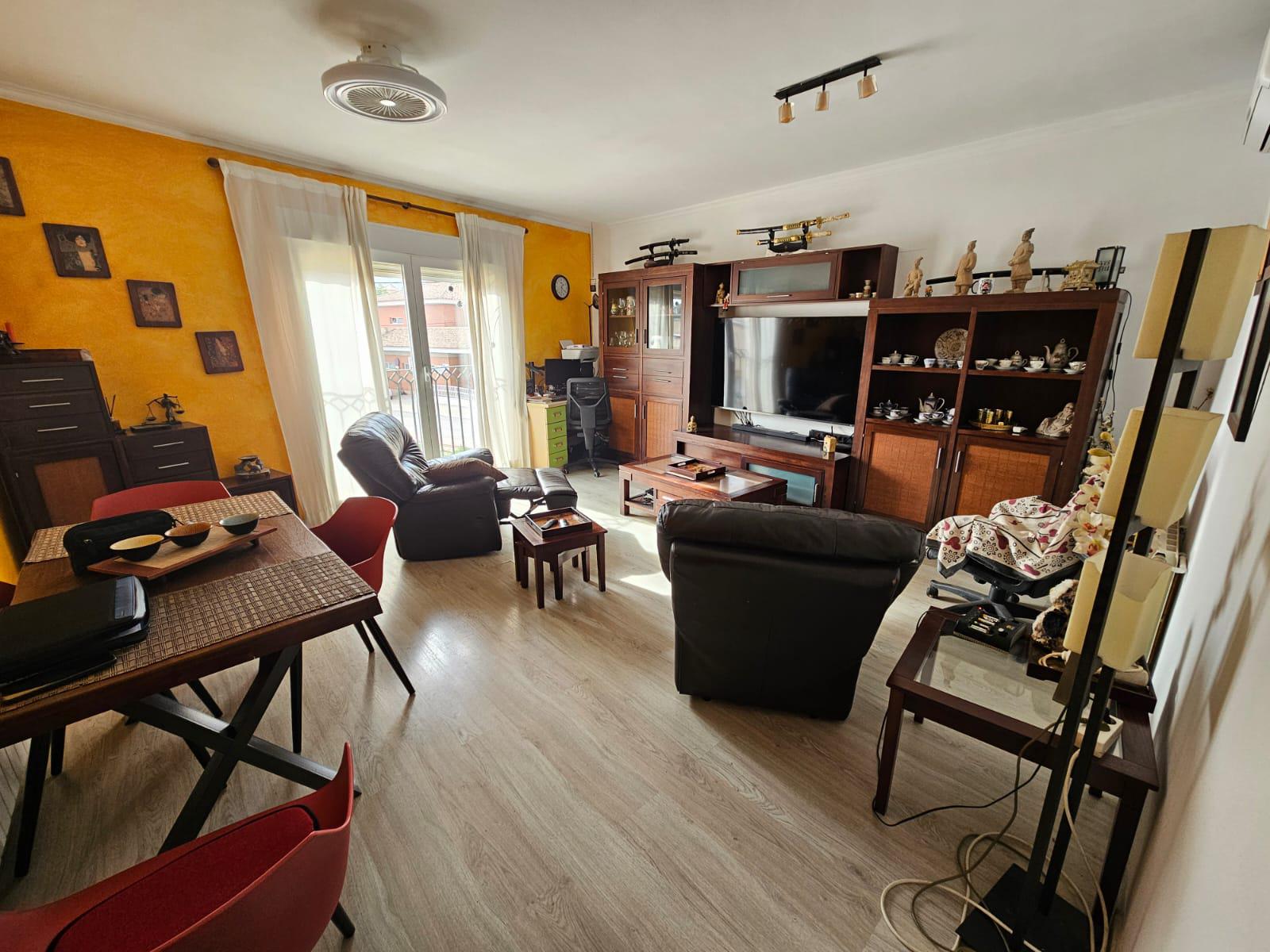 Imagen 2 Casa Adosada en venta en Monóvar/monòver / Adosado en venta en la zona Centro de Salud de ...