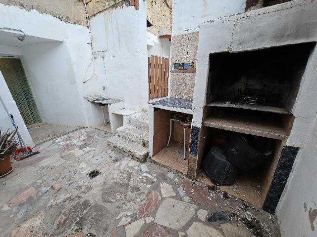 Imagen 34 Inmueble 290659 - Casa Adosada en venta en Monóvar/monòver / Casa de 2 plantas, patio y cueva en Las Casas d...