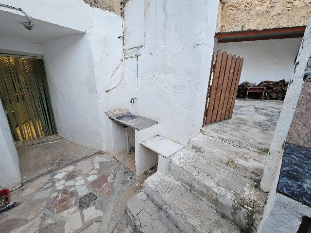 Imagen 31 Inmueble 290659 - Casa Adosada en venta en Monóvar/monòver / Casa de 2 plantas, patio y cueva en Las Casas d...