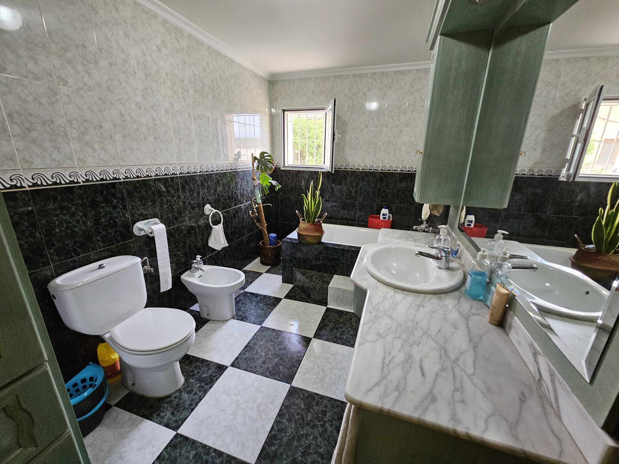 Imagen 33 Casa Adosada en venta en Pinós El/pinoso / Casa unifamiliar zona Maisonnave-Pza.Virgen d...