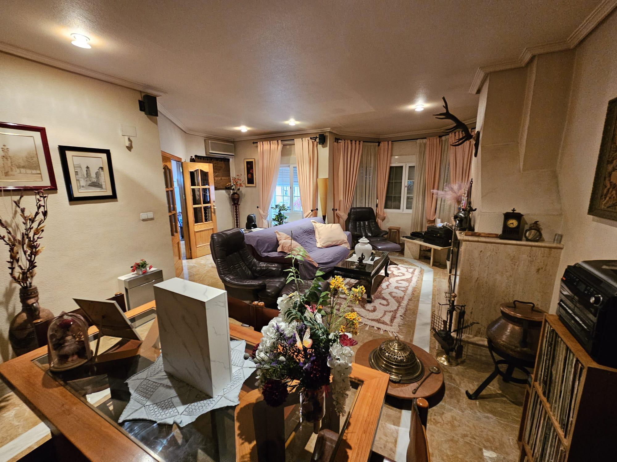 Imagen 12 Casa Adosada en venta en Pinós El/pinoso / Casa unifamiliar zona Maisonnave-Pza.Virgen d...