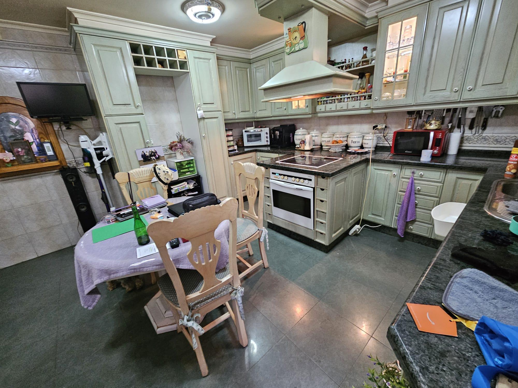 Imagen 16 Casa Adosada en venta en Pinós El/pinoso / Casa unifamiliar zona Maisonnave-Pza.Virgen d...