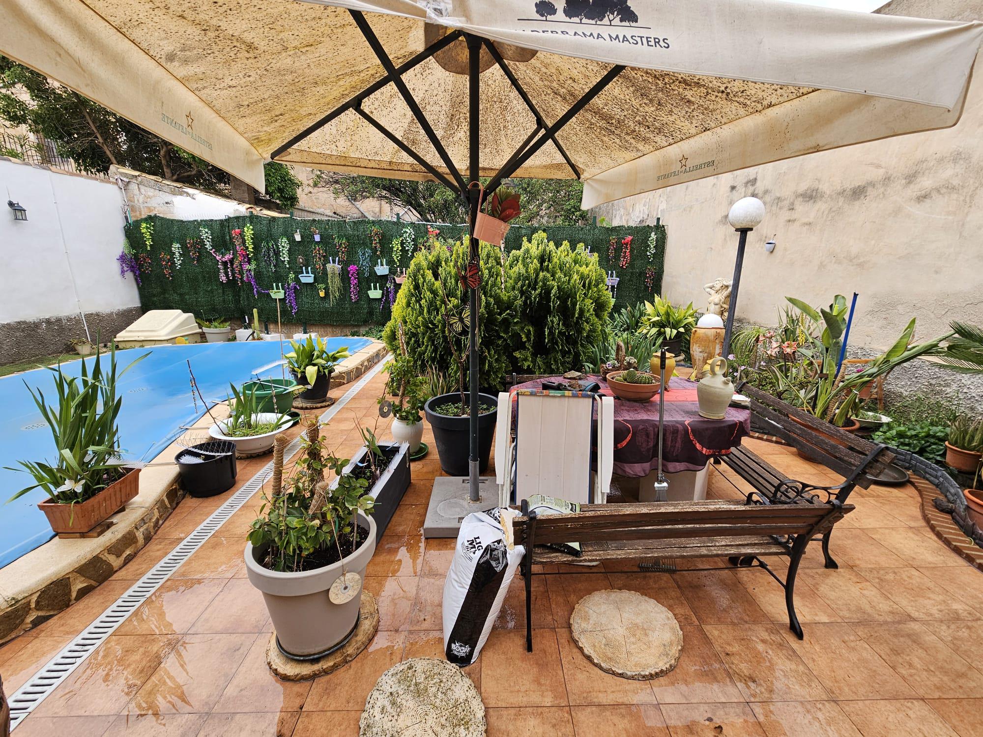 Imagen 2 Casa Adosada en venta en Pinós El/pinoso / Casa unifamiliar zona Maisonnave-Pza.Virgen d...