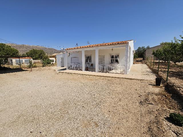 Imagen 1 Inmueble 295521 - Casa Rústica en venta en Jumilla / Casa de Campo con piscina junto a las Encebras-Jumilla
