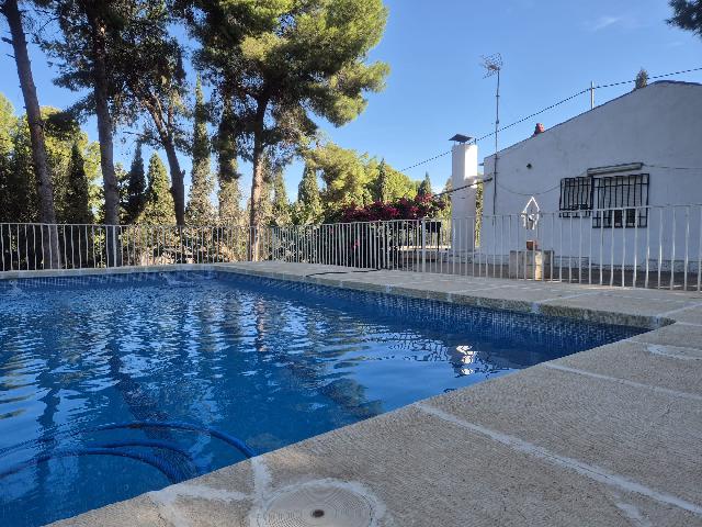 Imagen 1 Inmueble 296427 - Casa Rústica en venta en Elda / Casa de campo con piscina y 8.000m2 en Peña del Sol