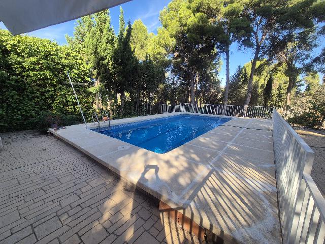 Imagen 3 Inmueble 296427 - Casa Rústica en venta en Elda / Casa de campo con piscina y 8.000m2 en Peña del Sol