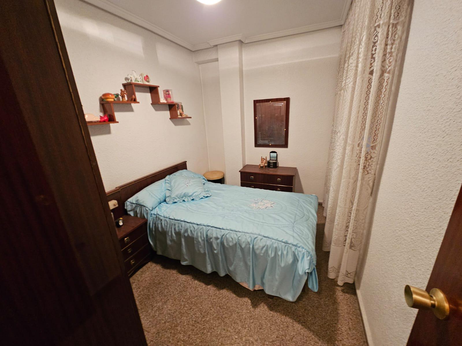 Imagen 15 Apartamento en venta en Elda / Piso 1º con ascensor en la avda. Reina Victoria