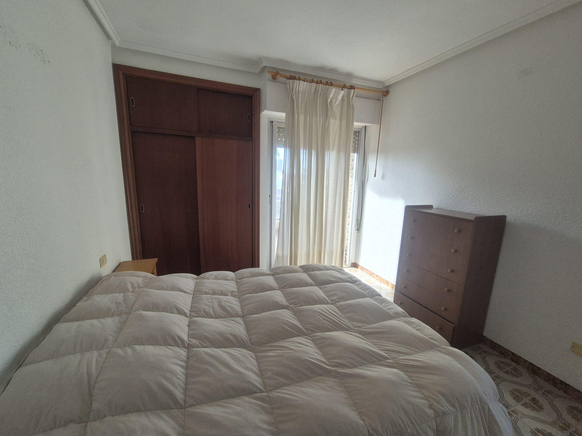 Imagen 17 Apto. Playa en venta en Santa Pola / Piso esquinero en Gran Playa, a una calle del mar