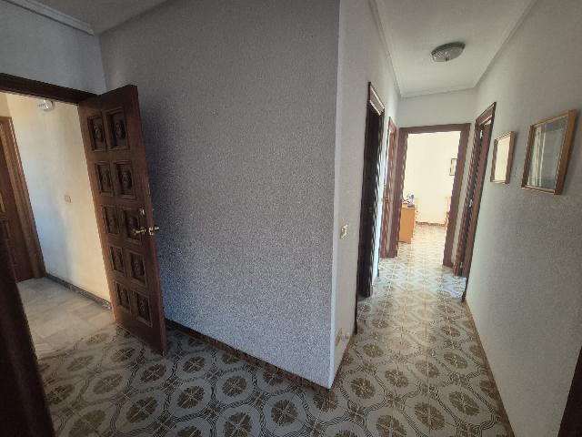 Imagen 9 Inmueble 297914 - Apto. Playa en venta en Santa Pola / Piso esquinero en Gran Playa, a una calle del mar