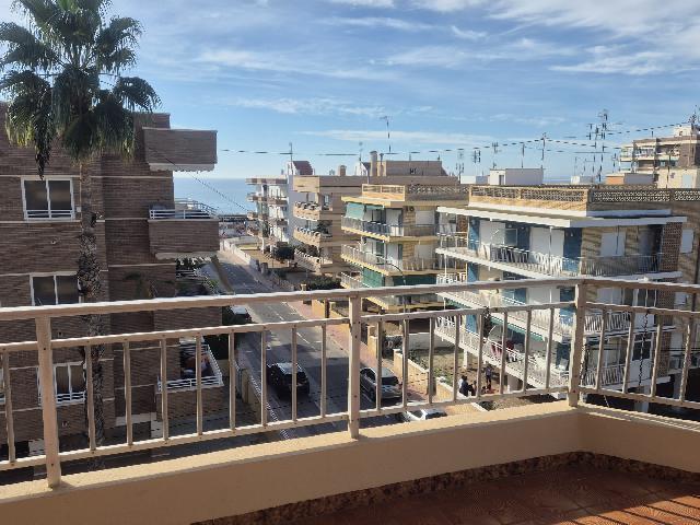 Imagen 4 Inmueble 297914 - Apto. Playa en venta en Santa Pola / Piso esquinero en Gran Playa, a una calle del mar