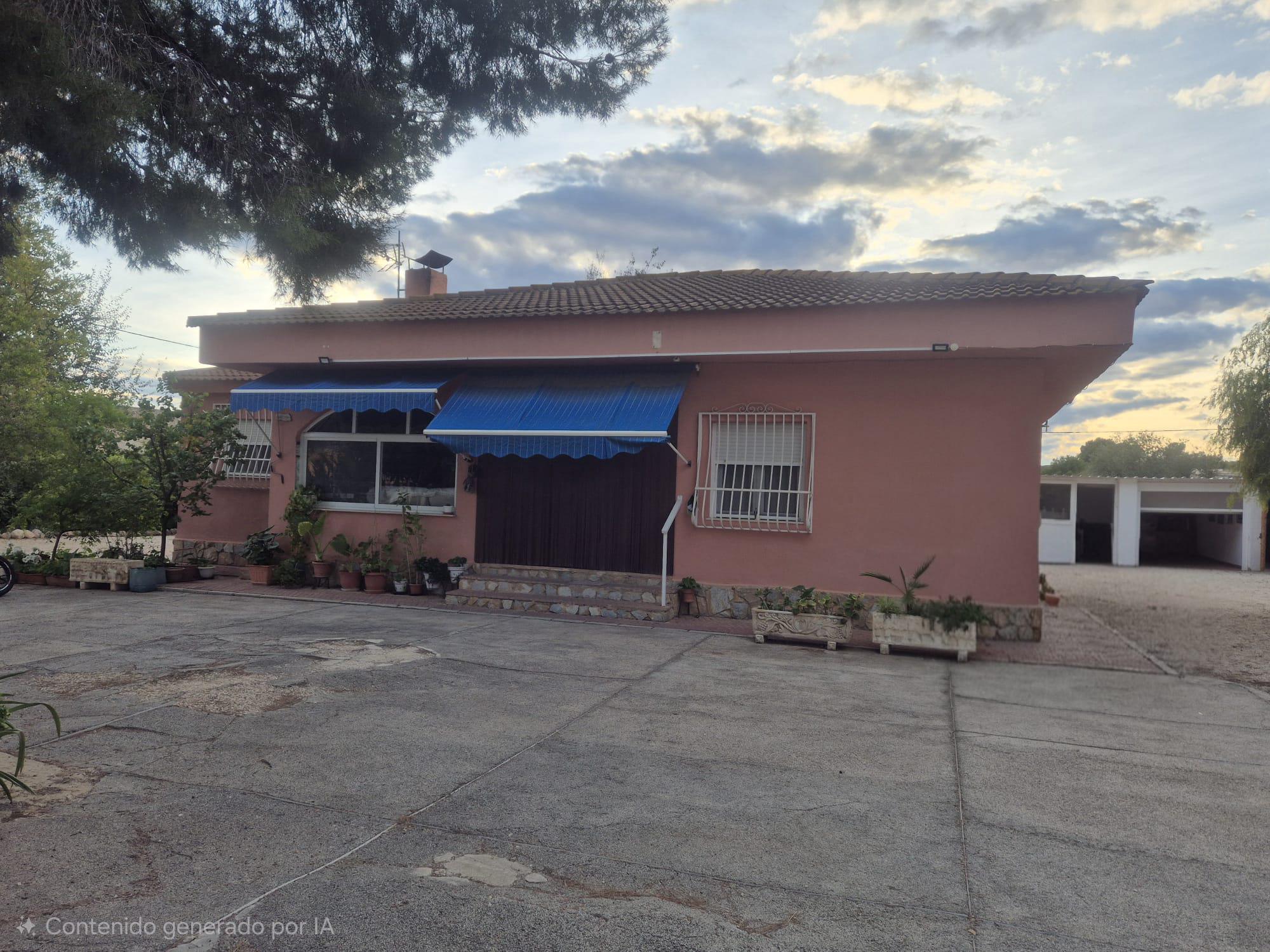 Imagen 2 Casa Rústica en venta en Elda / Casa de campo Pda. Campo Alto del Sur, a 5 min. de Elda