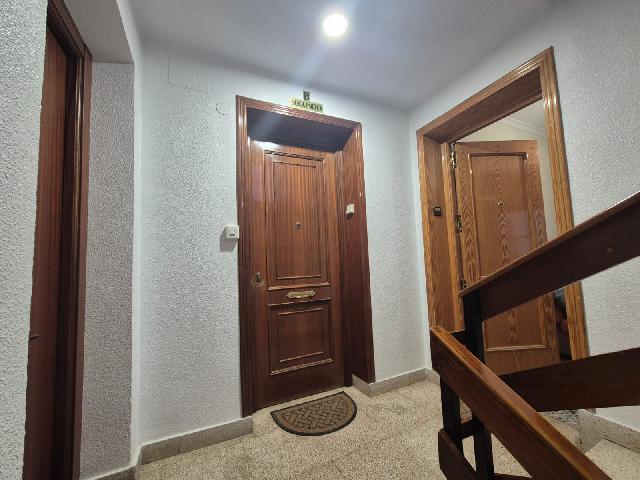 Imagen 16 Inmueble 299390 - Apartamento en venta en Villena / Dos pisos juntos enfrente de la parroquia de Santiago