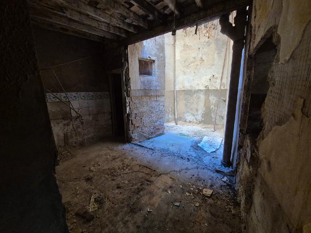 Imagen 10 Inmueble 299411 - Casa Adosada en venta en Villena / Casa adosada para reformar junto Casa de la Cultura