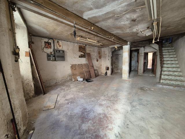 Imagen 1 Inmueble 299411 - Casa Adosada en venta en Villena / Casa adosada para reformar junto Casa de la Cultura