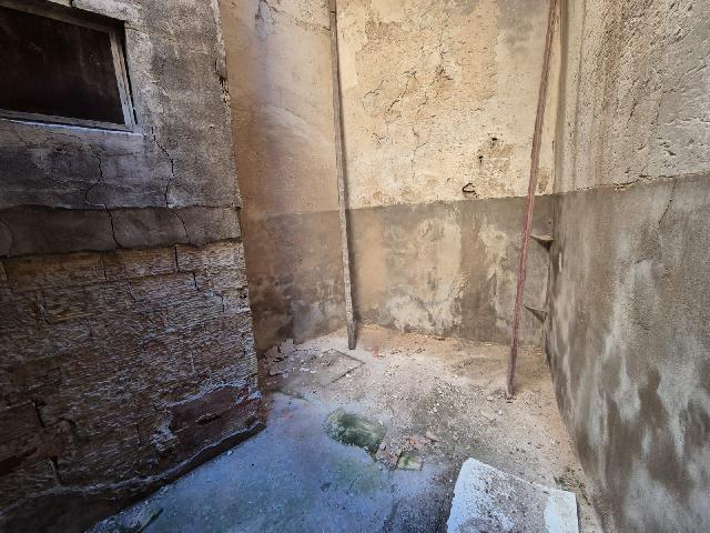 Imagen 11 Inmueble 299411 - Casa Adosada en venta en Villena / Casa adosada para reformar junto Casa de la Cultura