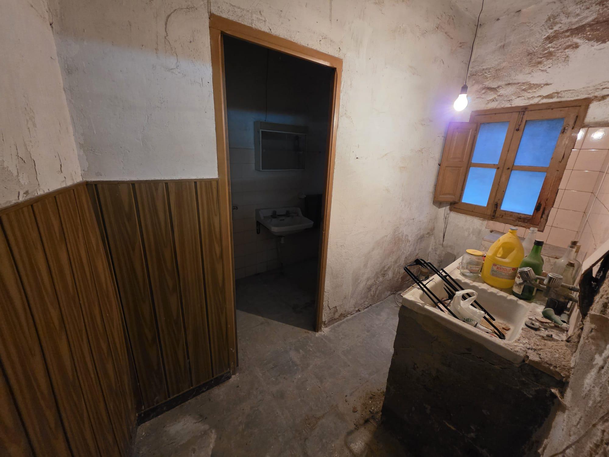 Imagen 6 Casa Adosada en venta en Monforte Del Cid / Casa adosada para reformar junto Plaza San Pascual