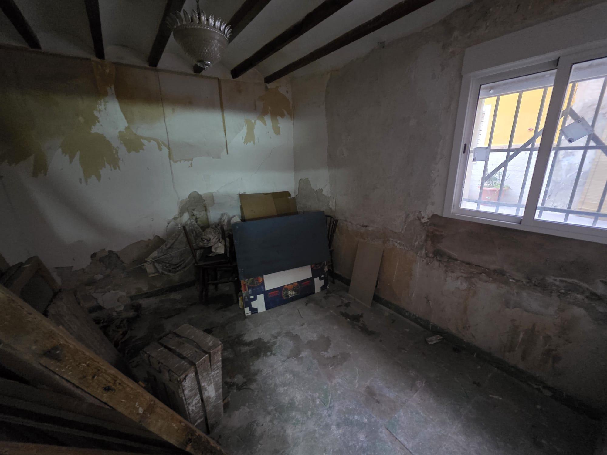 Imagen 11 Casa Adosada en venta en Monforte Del Cid / Casa adosada para reformar junto Plaza San Pascual