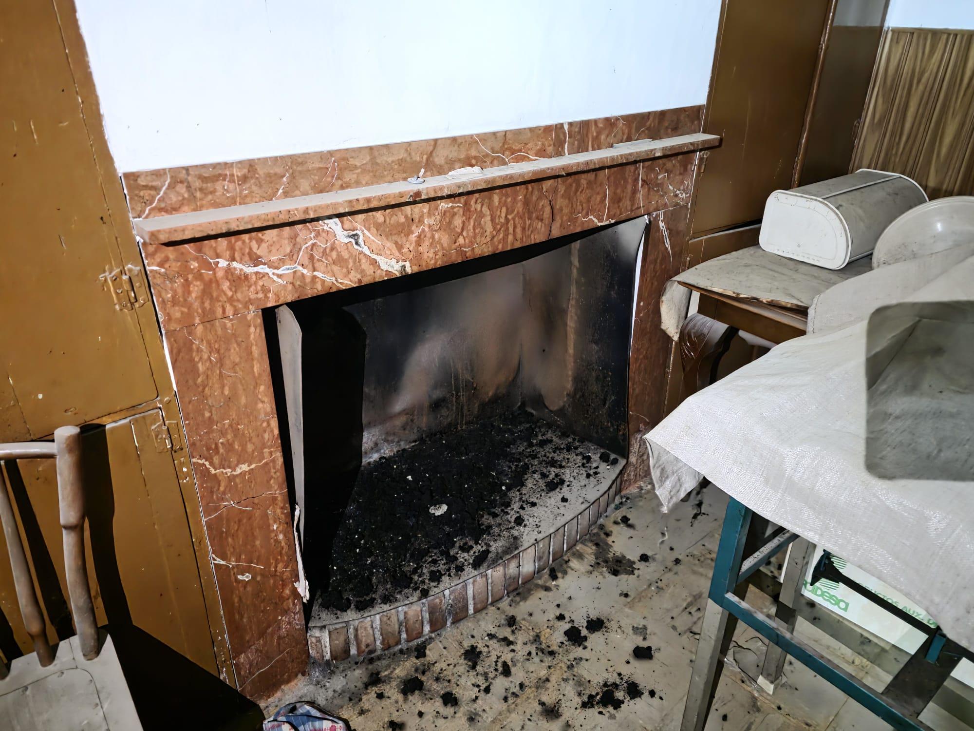 Imagen 5 Casa Adosada en venta en Monforte Del Cid / Casa adosada para reformar junto Plaza San Pascual