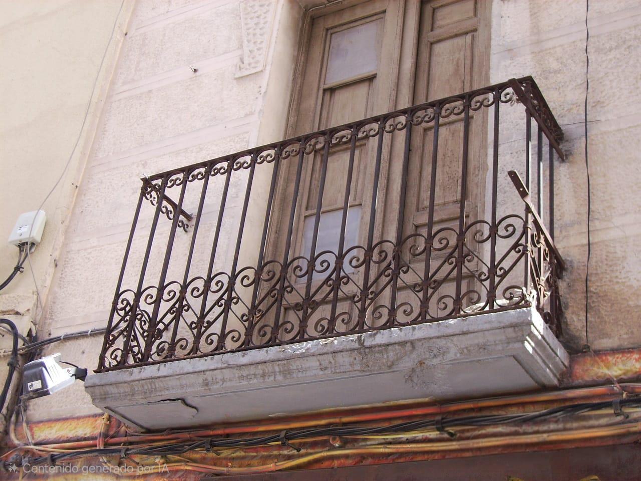 Imagen 2 Apartamento en venta en Villena / Pisos 1º y 2º sin ascensor zona ermita de san Antón