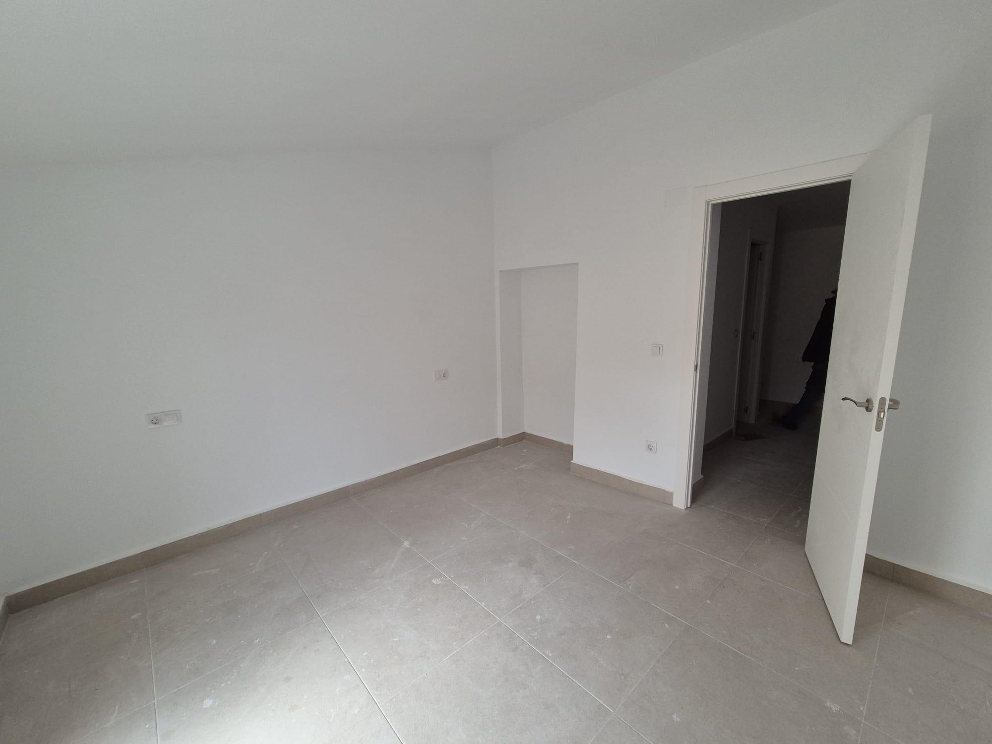 Imagen 14 Casa Pareada en venta en Pinós El/pinoso / Casa pareada a estrenar junto a la Torre del Reloj