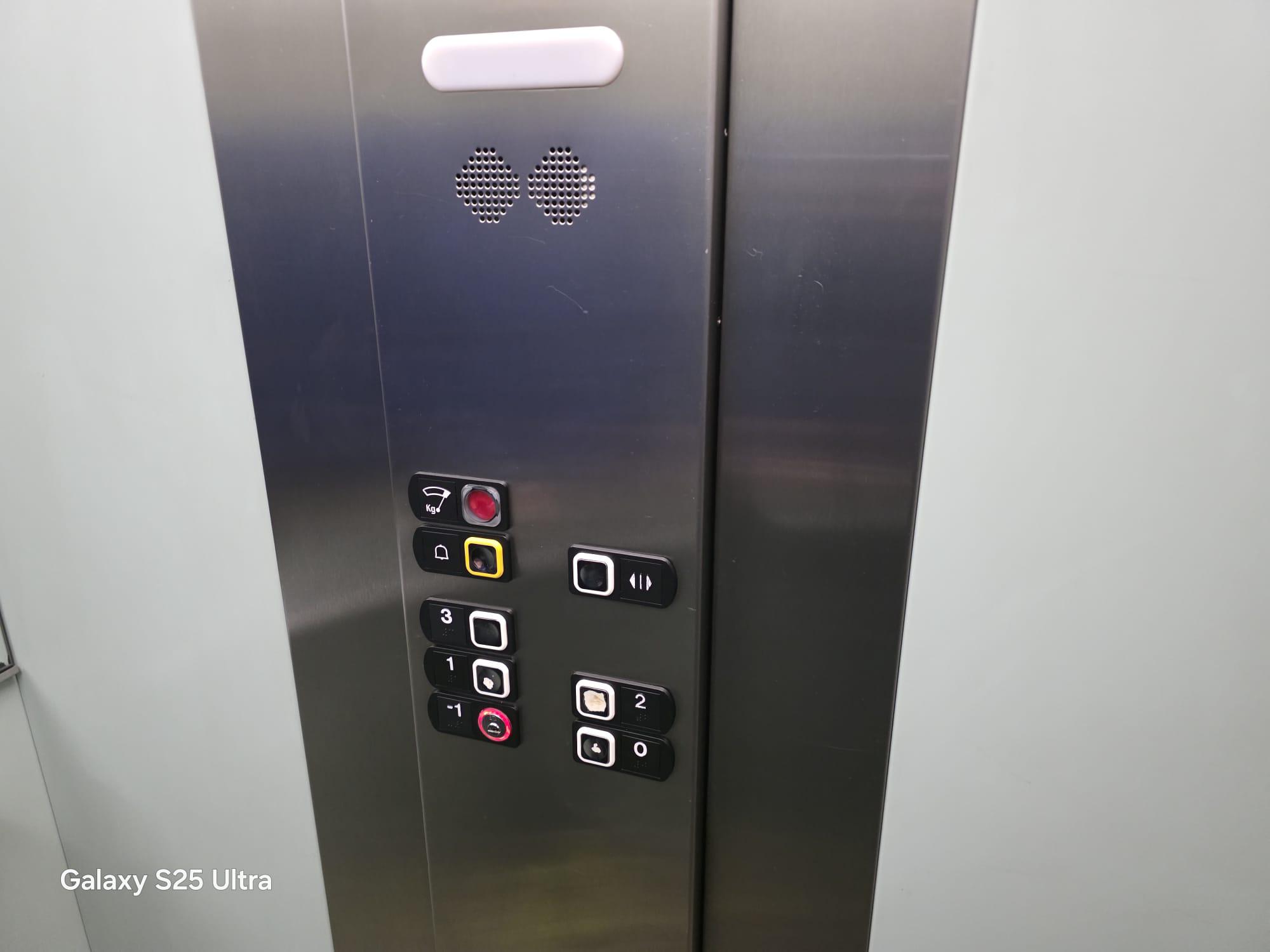 Imagen 26 Apartamento en venta en Sax / Piso 1º con ascensor y garaje, zona Gran Vía - Hiperber