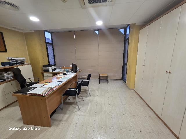 Imagen 5 Inmueble 300419 - Casa Pareada en venta en Elda / Edf. oficinas para hacer viviendas zona P. Nacional