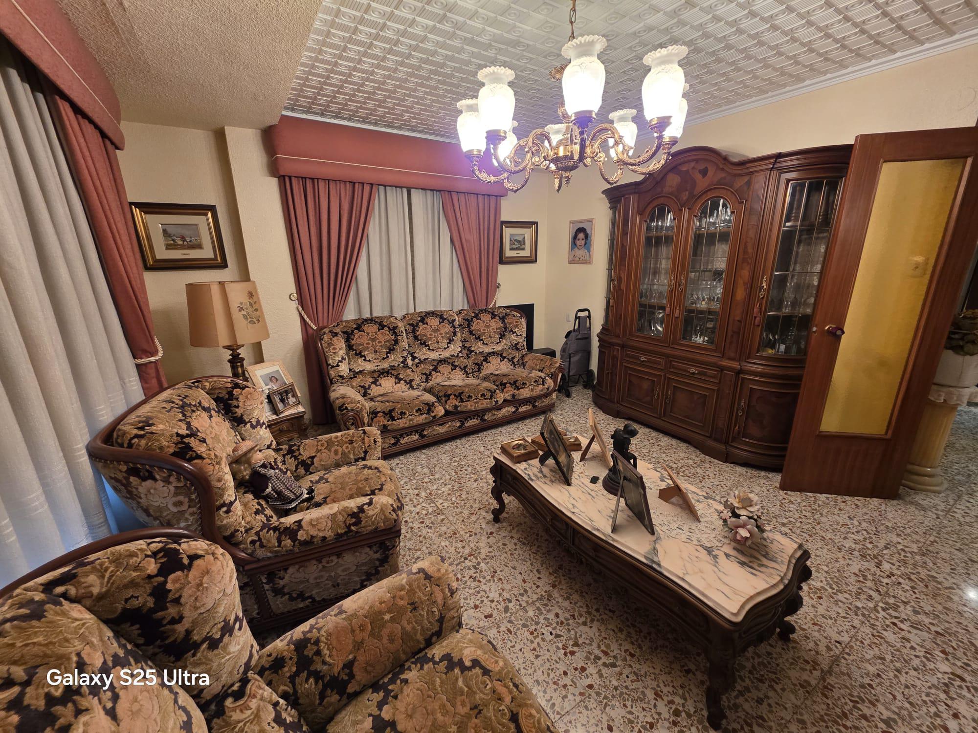 Imagen 3 Apartamento en venta en Elda / Piso 4º sin ascensor, zona Jaime Balmes-Avda. de Madrid