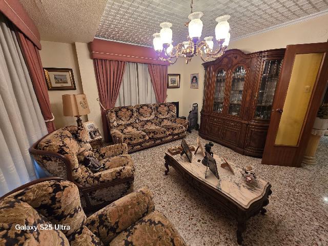 Imagen 3 Inmueble 300556 - Apartamento en venta en Elda / Piso 4º sin ascensor, zona Jaime Balmes-Avda. de Madrid