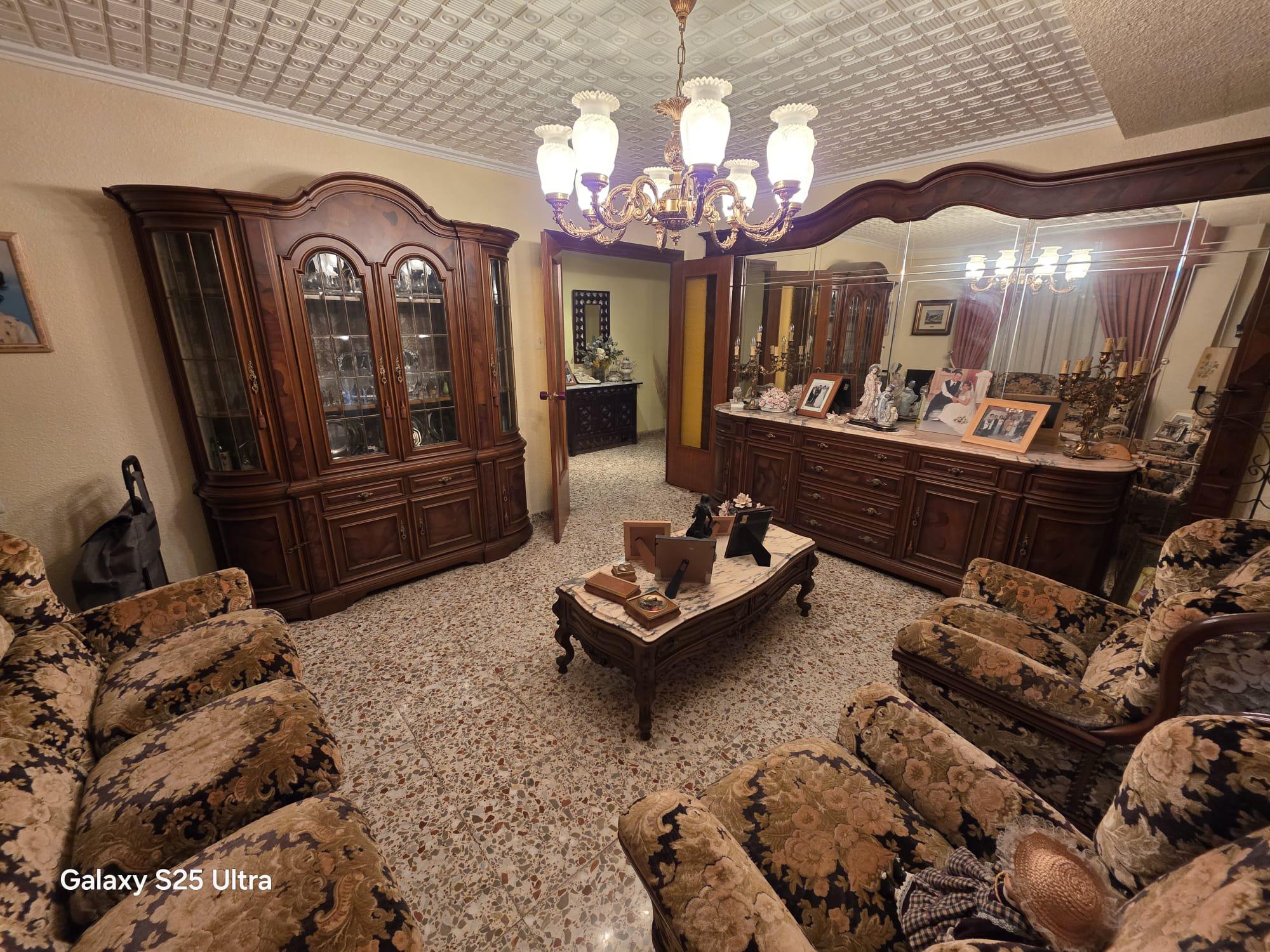 Imagen 2 Apartamento en venta en Elda / Piso 4º sin ascensor, zona Jaime Balmes-Avda. de Madrid